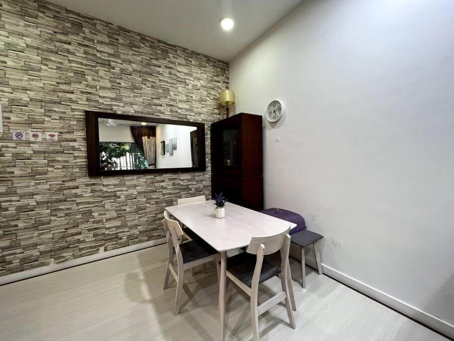 Luxury The Loft Comfort & Convenient Homestay 4 コタキナバル エクステリア 写真